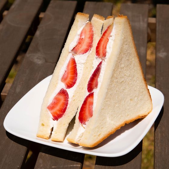 Grass Wonder's Fruit Sando